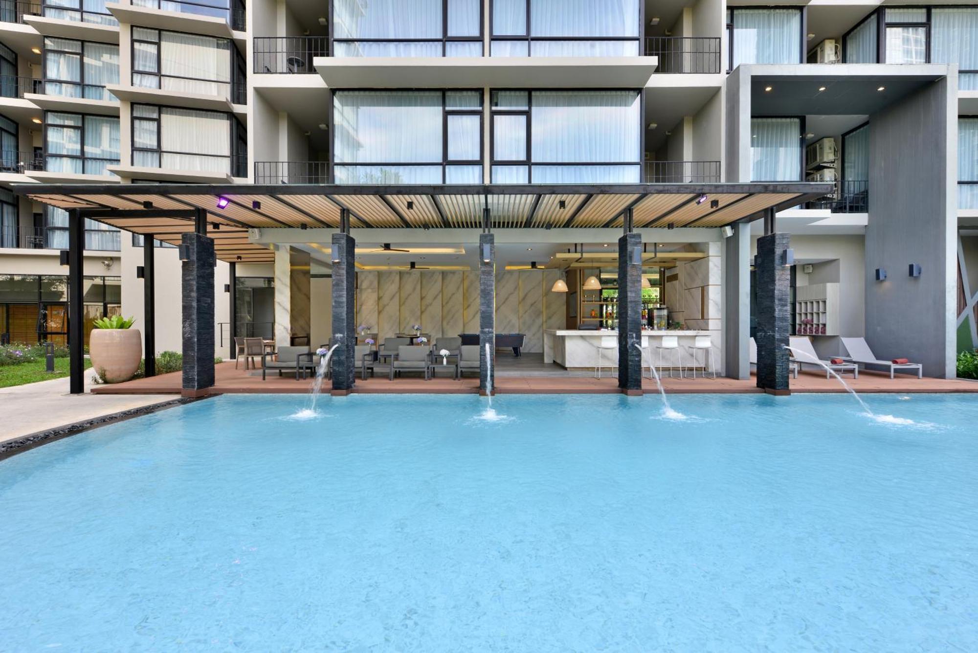Altera Hotel And Residence By At Mind Pattaya Luaran gambar
