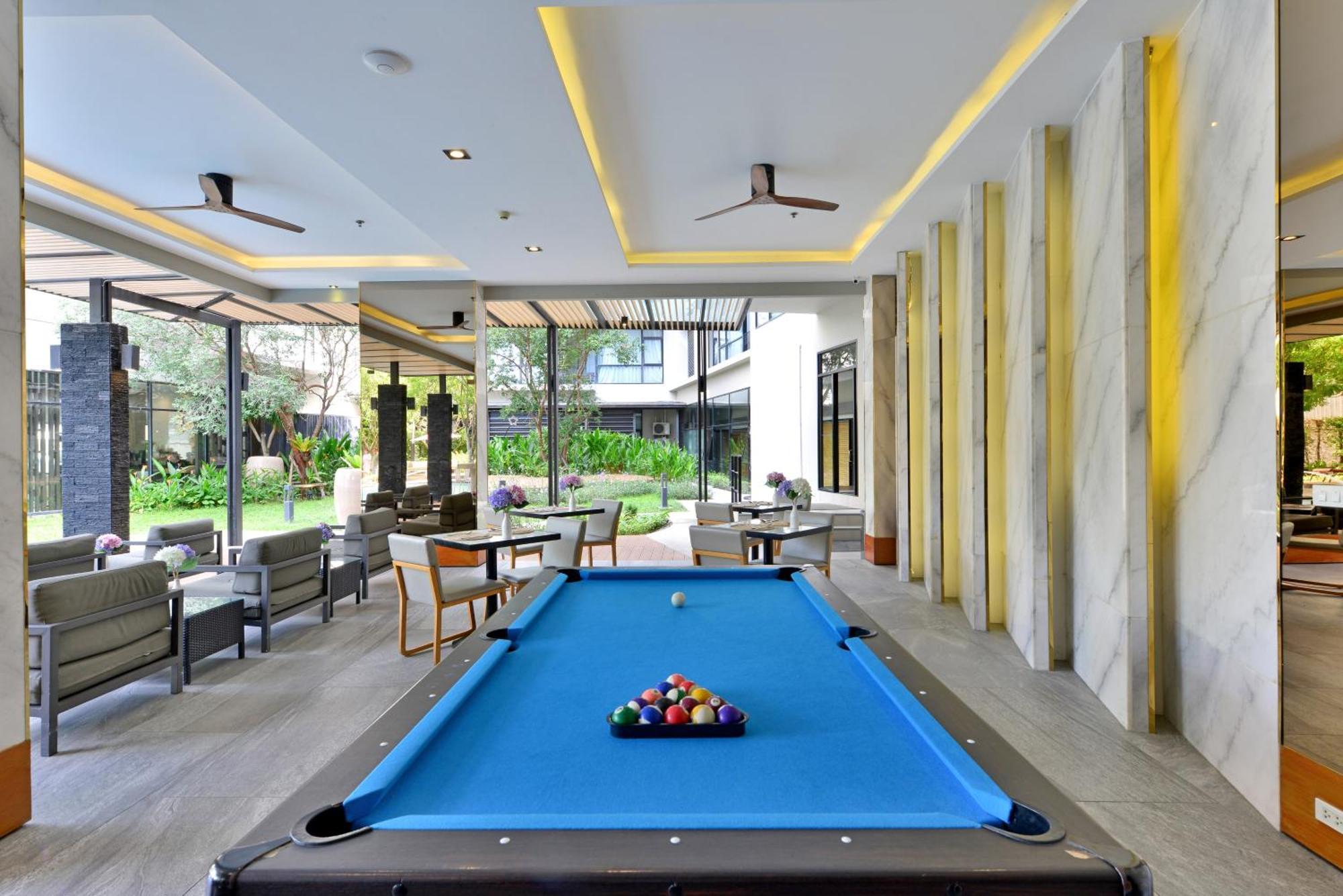 Altera Hotel And Residence By At Mind Pattaya Luaran gambar